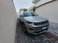 Usata Jeep Compass 120 CV (88 kW) 2018 Grigio SUV