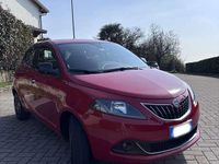 Usata Lancia Ypsilon Gold 69 CV (50 kW) 2021 Rosso Utilitaria