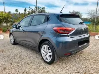 Usata Renault Clio V 90 CV (66 kW) 2022 Grigio Utilitaria