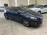 Usata Volvo V40 CC Momentum 115 CV (84 kW) 2014 Blu Station wagon