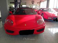 Usata Ferrari 360 400 CV (294 kW) 2003 Rosso Cabrio