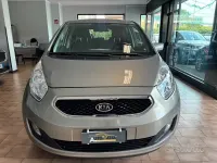 Usata Kia Venga 90 CV (66 kW) 2012 Grigio Utilitaria