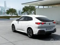 Ny BMW X2 M Sport 150 HK (110 kW) 2026 Vit SUV