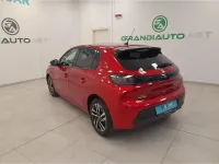 Usata Peugeot 208 Allure 102 CV (75 kW) 2022 Rosso Utilitaria