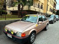 Usata Ford Escort Ghia 73 CV (53 kW) 1988 Bronzo Berlina