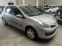 Usata Renault Clio II 75 CV (55 kW) 2008 Argento Utilitaria