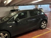 Usata Opel Astra 110 CV (80 kW) 2012 Nero Berlina