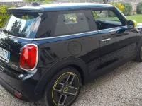 Usata Mini Cooper SE 75 kW (102 CV) 2022 Nero Utilitaria