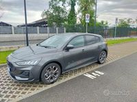 Usata Ford Focus ST-Line 125 CV (91 kW) 2023 Grigio Berlina