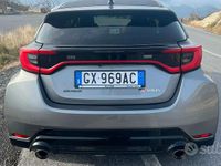 Usata Toyota Yaris 280 CV (205 kW) 2025 Grigio Utilitaria