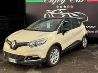 Usata Renault Captur Intens 120 CV (88 kW) 2016 Beige SUV