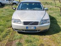 Usata Volvo S80 140 CV (102 kW) 1999 Argento Berlina