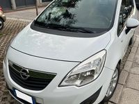 Usata Opel Meriva 95 CV (69 kW) 2011 Bianco Monovolume