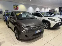 Usado Fiat 500e Icon 86 kW (118 HP) 2021 Cinzento Citadino