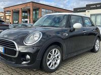 Usata Mini Cooper D 116 CV (85 kW) 2016 Nero Utilitaria