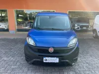 Usata Fiat Doblò Lounge 105 CV (77 kW) 2022 Blu Monovolume