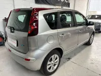 Usata Nissan Note Acenta 88 CV (64 kW) 2010 Argento Utilitaria