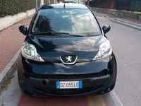 Usata Peugeot 107 68 CV (50 kW) 2005 Nero Utilitaria