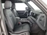 Usata Land Rover Defender SE Dynamic 200 CV (147 kW) 2025 Grigio SUV