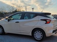 Usata Nissan Micra 87 CV (63 kW) 2019 Oro Utilitaria