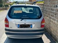Usata Opel Zafira 82 CV (60 kW) 1999 Grigio Monovolume