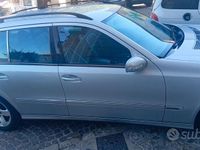 Usata Mercedes E270 177 CV (130 kW) 2003 Grigio Station wagon