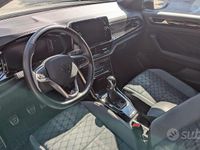 Usata VW T-Roc R-line 150 CV (110 kW) 2024 Grigio SUV