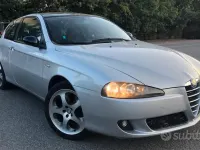 Usata Alfa Romeo 147 120 CV (88 kW) 2006 Grigio Utilitaria
