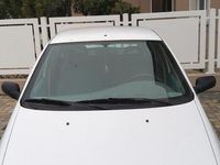 Usata Fiat Punto 54 CV (39 kW) 1997 Bianco Utilitaria