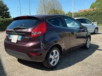 Usata Ford Fiesta Titanium 92 CV (67 kW) 2011 Marrone Berlina