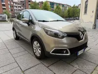 Usata Renault Captur 90 CV (66 kW) 2014 Grigio SUV