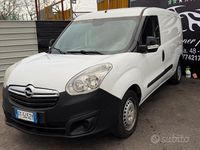 Usata Opel Combo 120 CV (88 kW) 2017 Bianco Monovolume