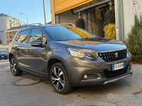 Usata Peugeot 2008 GT-line 99 CV (72 kW) 2017 Grigio SUV