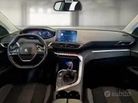 Usata Peugeot 3008 S 131 CV (96 kW) 2022 Bianco SUV