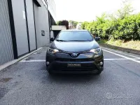 Begagnad Toyota RAV4 Hybrid 197 HK (144 kW) 2018 Grön SUV