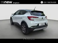 Usata Renault Captur Intens 143 CV (105 kW) 2022 Bianco SUV