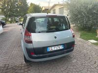 Usata Renault Scénic II Dynamique 82 CV (60 kW) 2004 Argento Monovolume