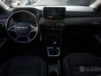 Usata Dacia Jogger Comfort 101 CV (74 kW) 2022 Grigio scuro Monovolume