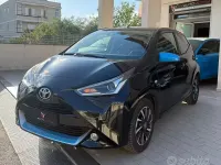 Usata Toyota Aygo X-clusiv 72 CV (52 kW) 2019 Nero Utilitaria