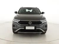 Usata VW T-Roc Life 116 CV (85 kW) 2025 Indium grey metallizzato nero SUV