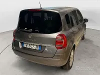 Usata Renault Modus Dynamique 74 CV (54 kW) 2009 Grigio Monovolume