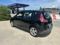 Usata Renault Scénic 130 CV (95 kW) 2010 Nero Monovolume