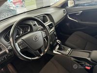 Usata Volvo V40 Kinetic 150 CV (110 kW) 2017 Blu Station wagon