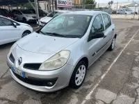Gebraucht Renault Clio II Dynamique 85 PS (62 kW) 2007 Grau Limousine