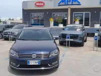 Usata VW Passat 105 CV (77 kW) 2011 Bluazzurro Berlina