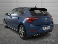 Begagnad VW Polo R-line 95 HK (69 kW) 2023 Blå Halvkombi