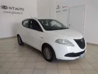 Usata Lancia Ypsilon Gold 69 CV (50 kW) 2015 Bianco Utilitaria