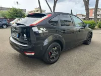Käytetty Ford Focus 90 HP (66 kW) 2008 Musta Sedan