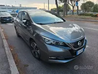 Usata Nissan Leaf 89 kW (122 CV) 2019 Grigio Utilitaria