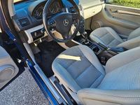 Usata Mercedes A180 Avantgarde 116 CV (85 kW) 2009 Blu Berlina